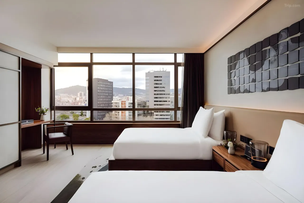 Habitación doble de lujo adaptada para personas con discapacidad — Fotografía del anuncio en Trip.com